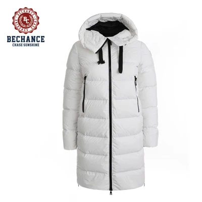 Logo personnalisé d'hiver long Puffer Jacket Women' S Vêtements d'extérieur avec capuche en fourrure Outdoor Puffer Jackets Femmes